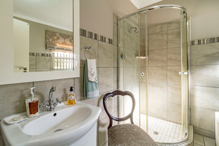 8 Bedroom Property for Sale in Helderberg Estate Western Cape